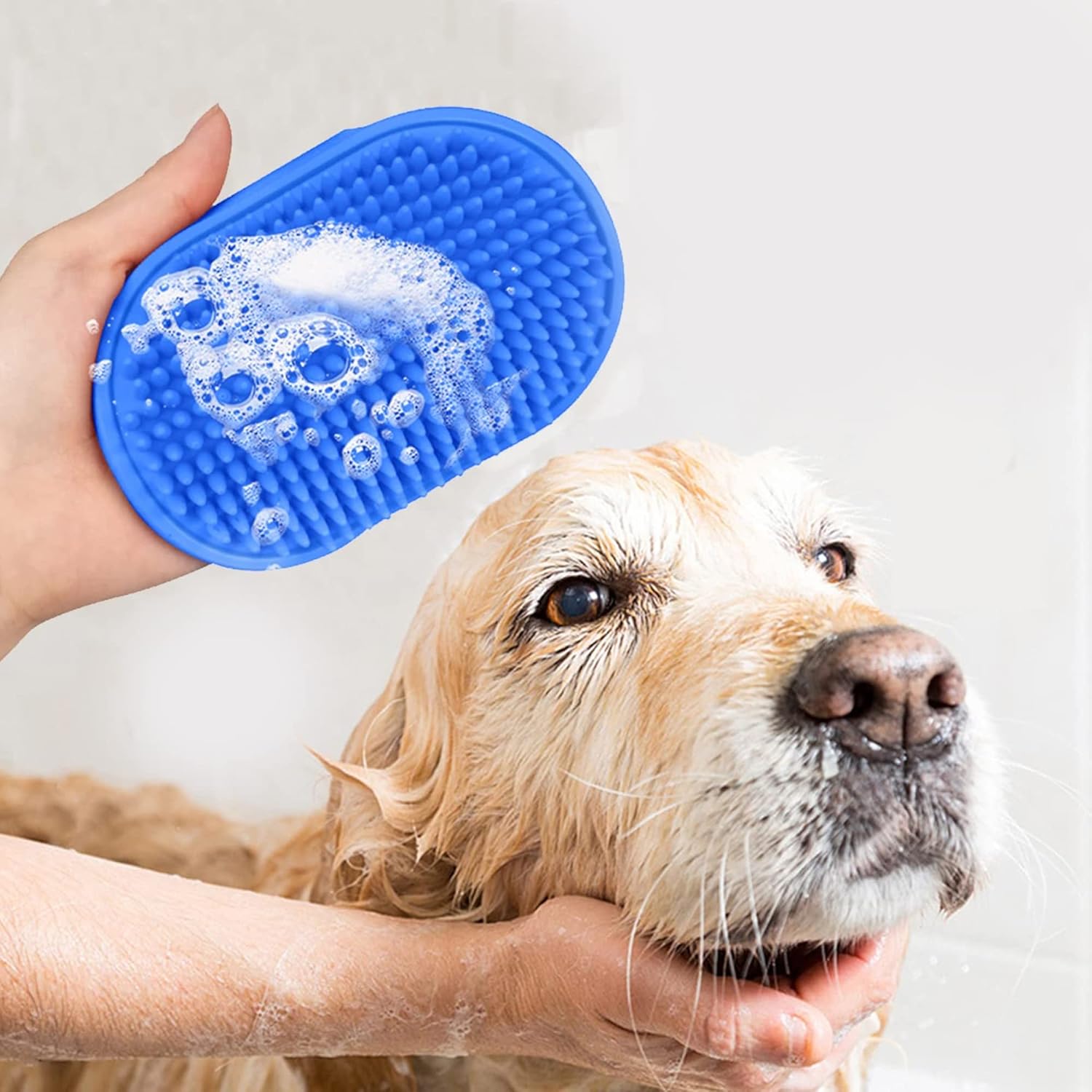 Rubber Pet Grooming Mitt – Flexible Deshedding Glove for Wet or Dry Use, Removes Loose Fur & Stimulates Skin – Ideal for Dogs, Cats & Rabbits with Medium, Short, or Curly Hair